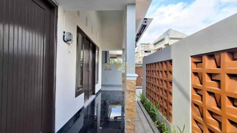 dijual rumah wedomartani kec ngemplak