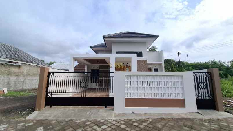 dijual rumah wedomartani ngemplak