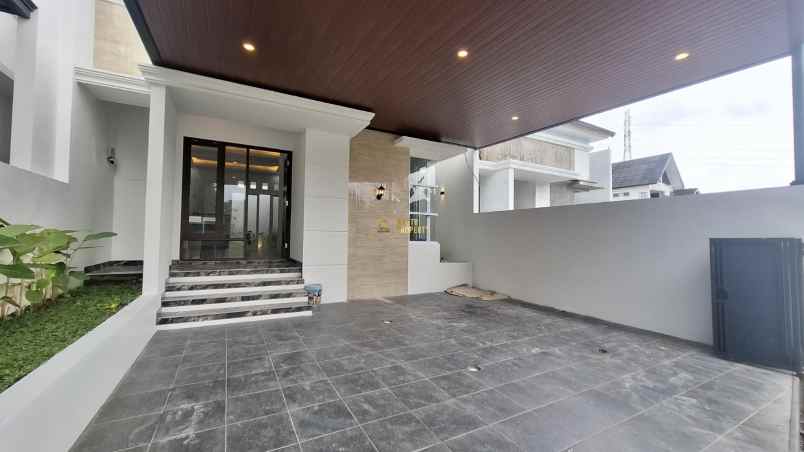 dijual rumah wedomartani ngemplak