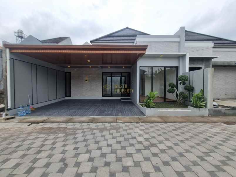 dijual rumah wedomartani ngemplak