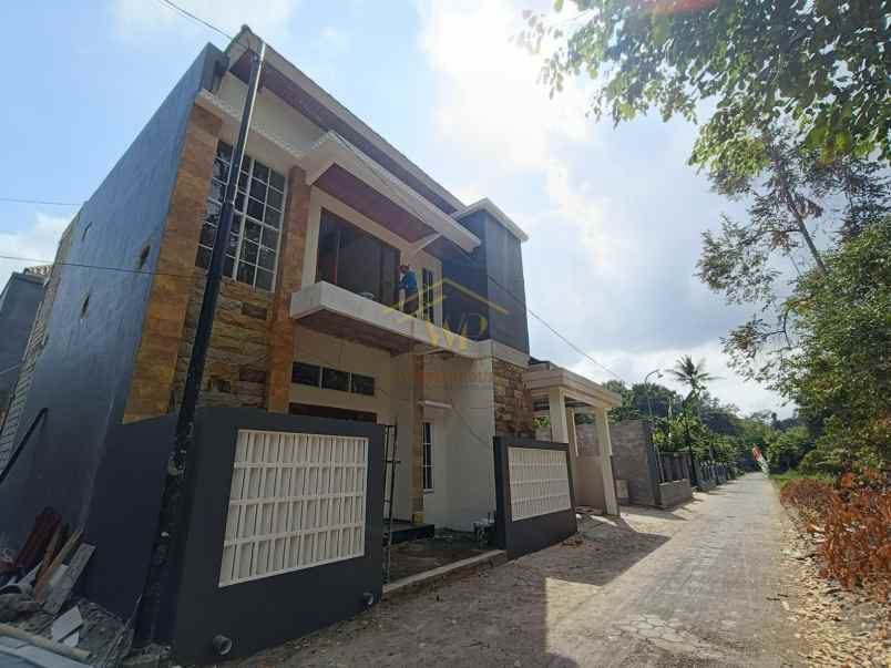 dijual rumah widodomartani ngemplak