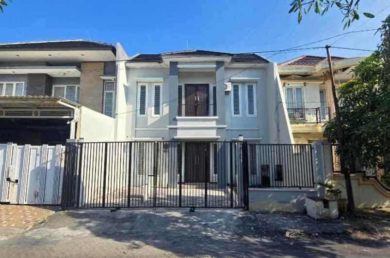 dijual rumah wiguna timur regency