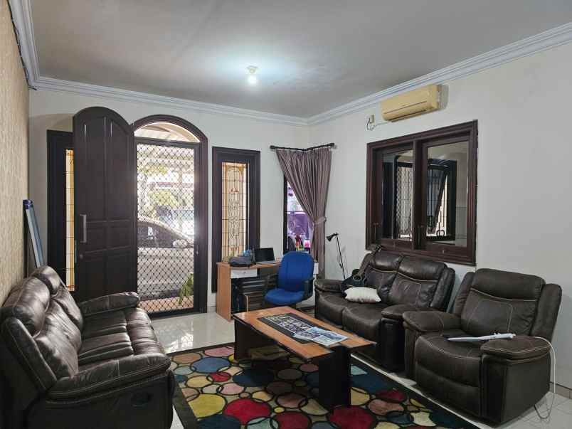 dijual rumah wisata bukit mas