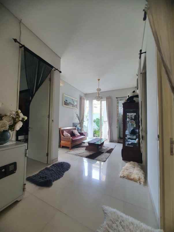 dijual rumah wisata bukit mas grand palais