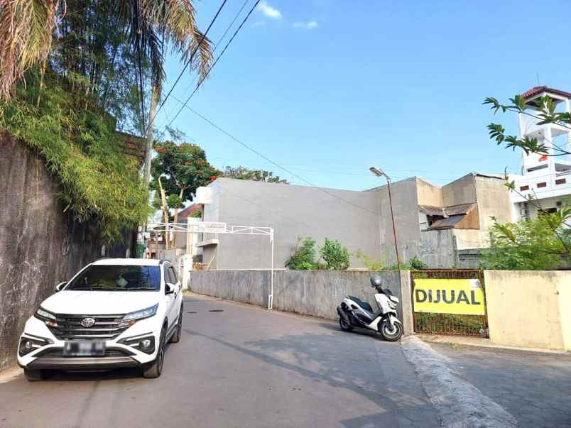 dijual tanah 100 meter dari jalan