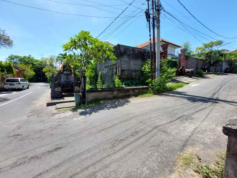 dijual tanah 305m2 jl drupadi renon dekat sanur bali