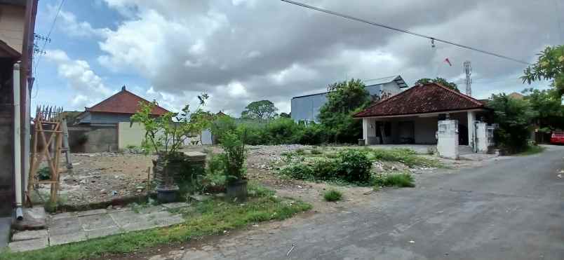 dijual tanah jalan kenyeri