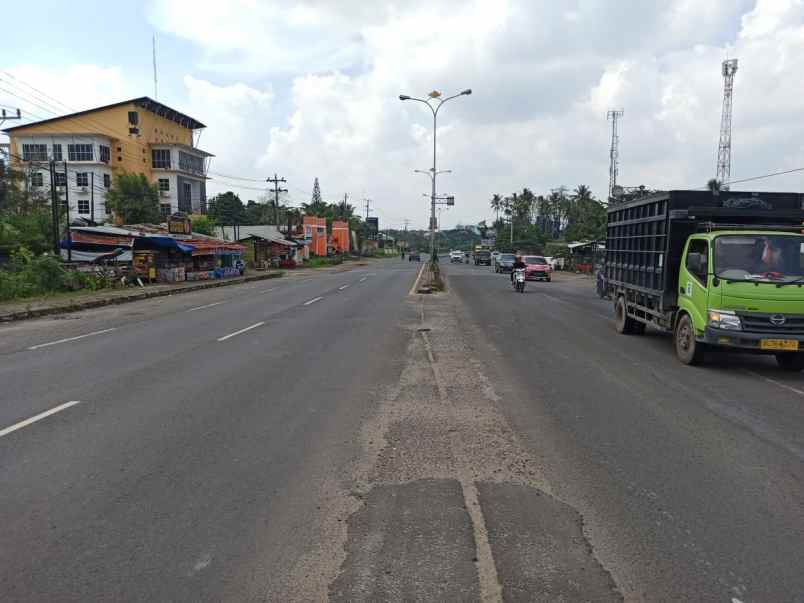 dijual tanah jalan soekarno hatta