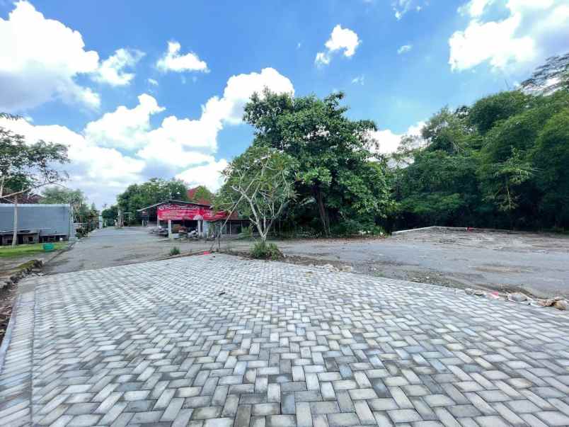 dijual tanah jl condongcatur kabupaten