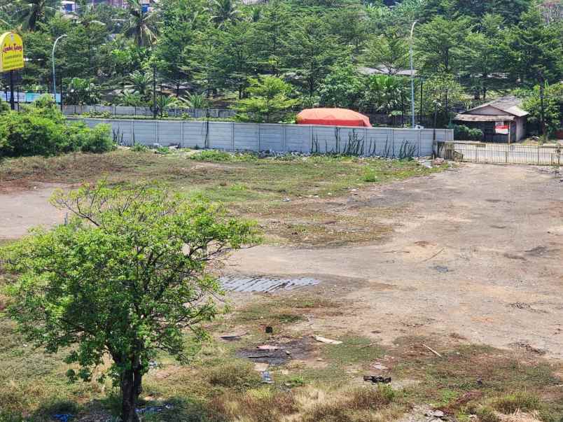 dijual tanah jl husein sastranegara kel