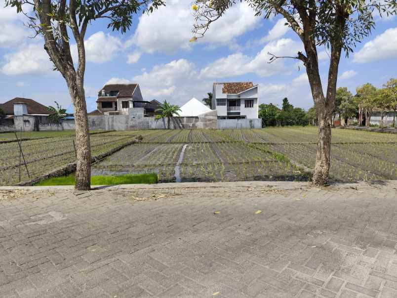 dijual tanah pendem