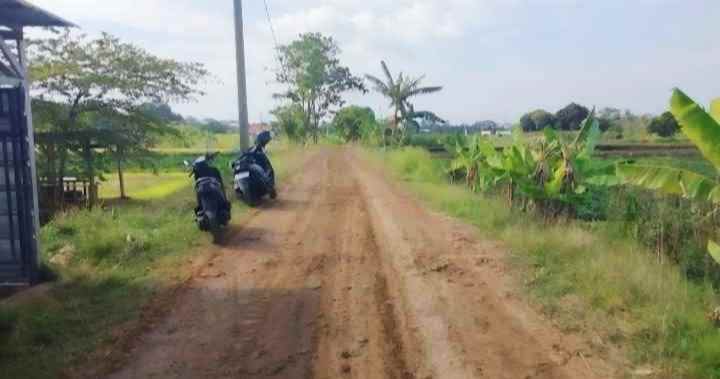 dijual tanah pinggir jalan