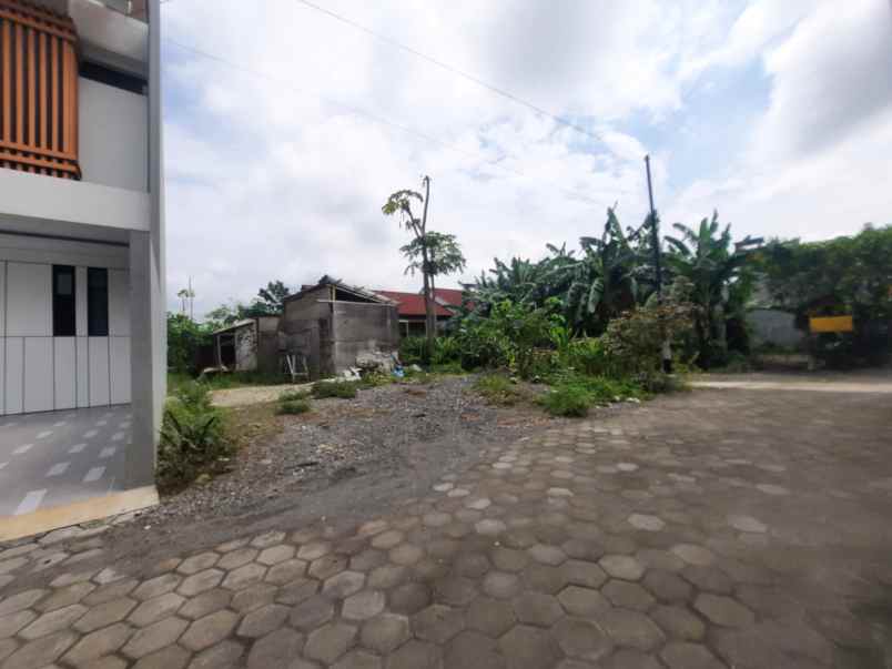 dijual tanah pugeran maguwoharjo