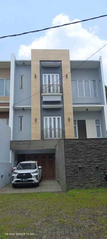 dijual townhouse eksklusive murah hanya 5 unit