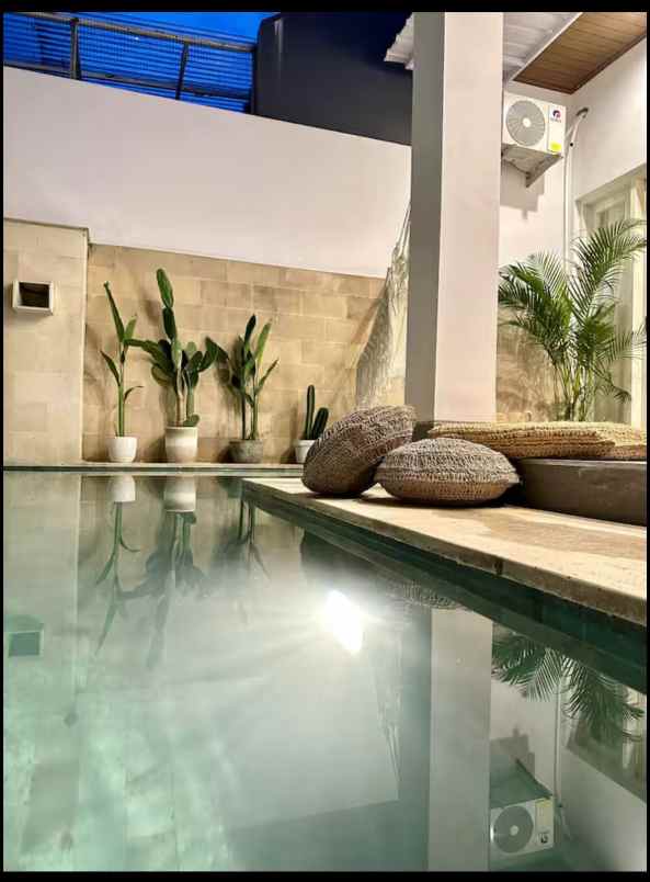 dijual villa kerobokan