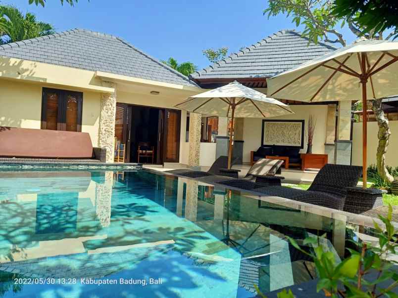 dijual villa lantai 1 seminyak bali