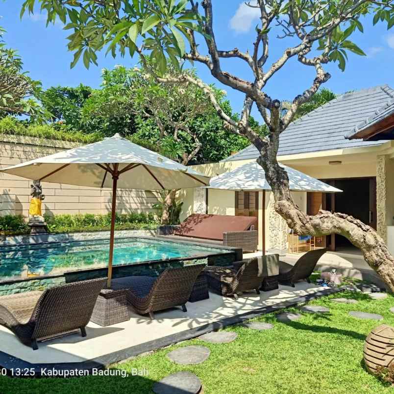 dijual villa lantai 1 seminyak bali