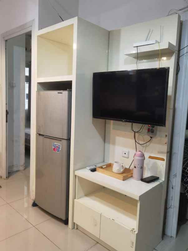 disewakan apartemen green pramuka city tower chrysant
