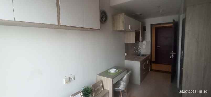 disewakan apartemen studio furnished dekat binus alsut