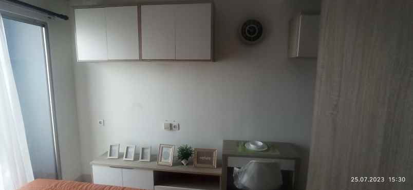 disewakan apartemen studio furnished dekat binus alsut