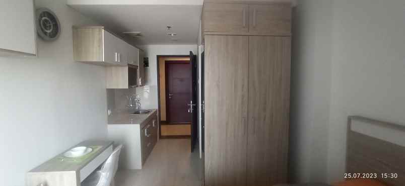 disewakan apartemen studio furnished dekat binus alsut