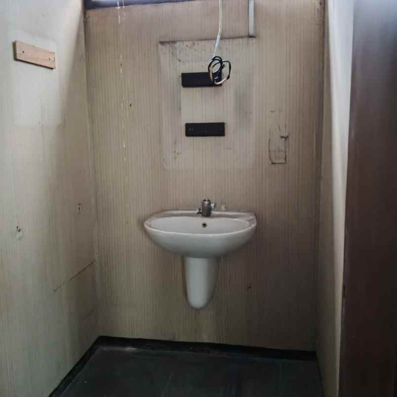 disewakan gedung di mampang prapatan jakarta selatan