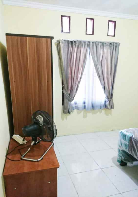 disewakan kost jl ciliwung no 93 a rt 008