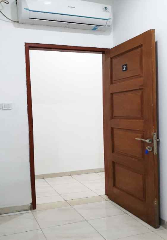 disewakan kost jl tanah tinggi vi no 2b