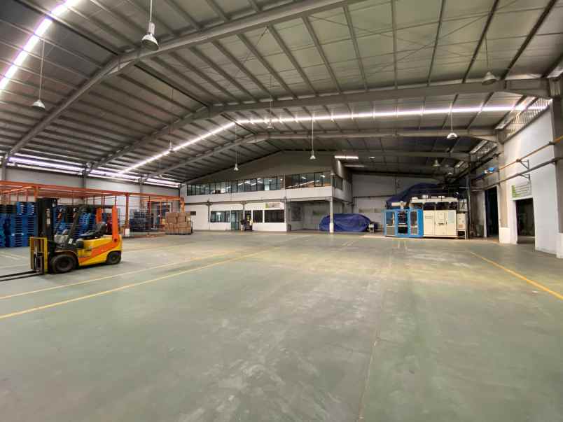 disewakan ruko gudang kantor delta silicon lippo cikarang