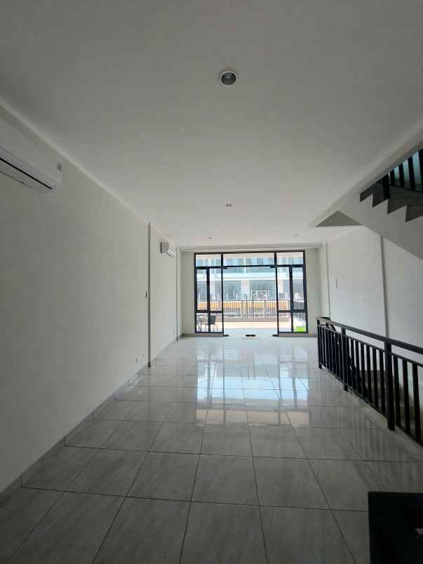 disewakan ruko gudang kantor ruko crystal summarecon bekasi