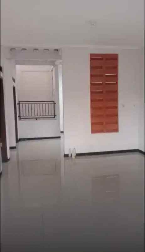 disewakan rumah antapani jalan kuningan