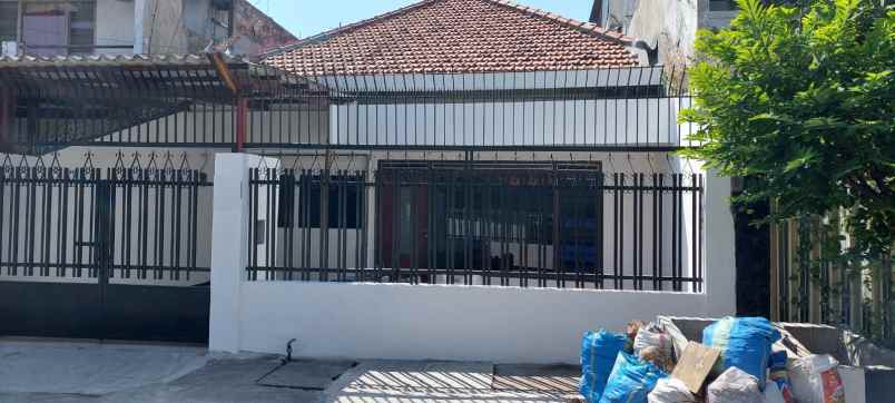 disewakan rumah bratang binangun