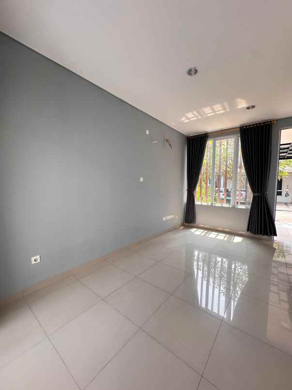 disewakan rumah cluster yarra jgc jakarta