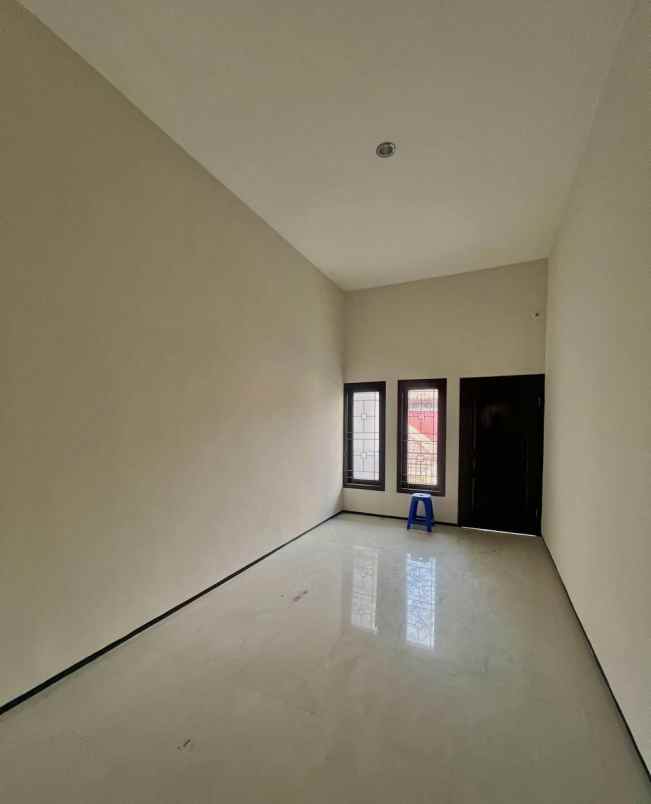 disewakan rumah klampis semolo tengah