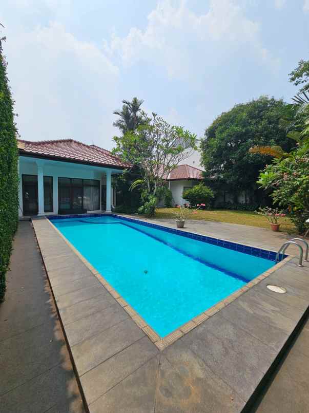 disewakan rumah pejaten barat 1 komplek