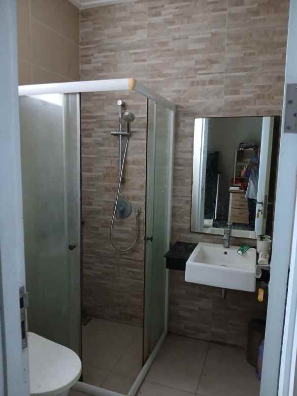 disewakan rumah perumahan sedayu city