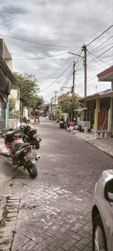 disewakan rumah perumnas kota baru driyorejo