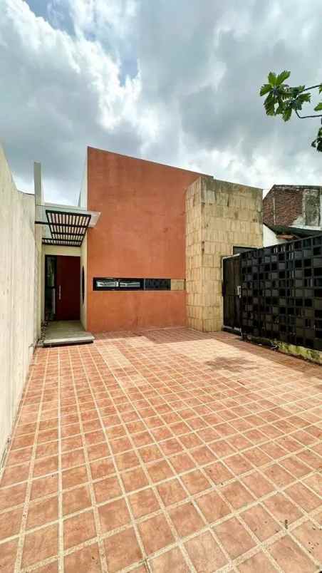 disewakan rumah pesanggrahan permai