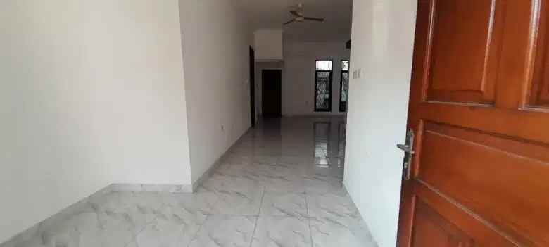 disewakan rumah rempoa nyaman rapi siap tempati