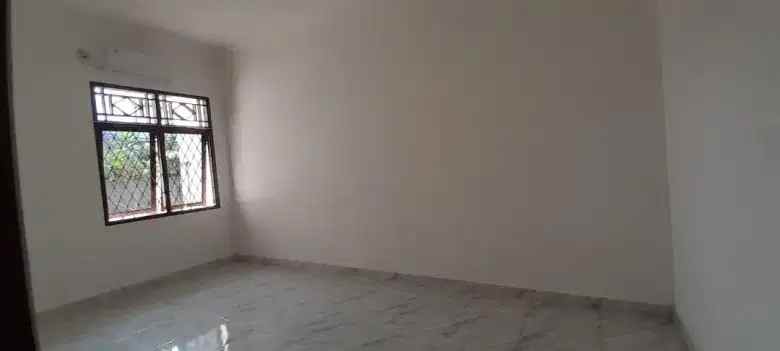 disewakan rumah rempoa nyaman rapi siap tempati