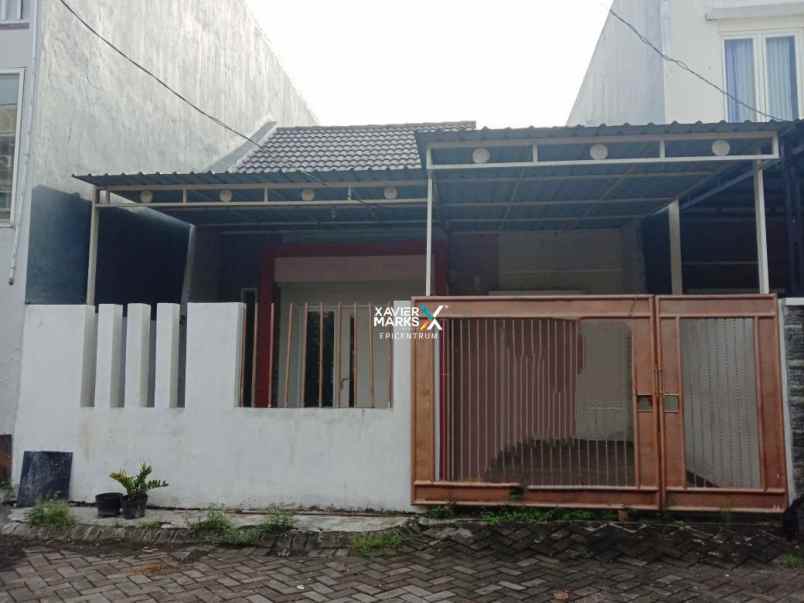 disewakan rumah sentra point