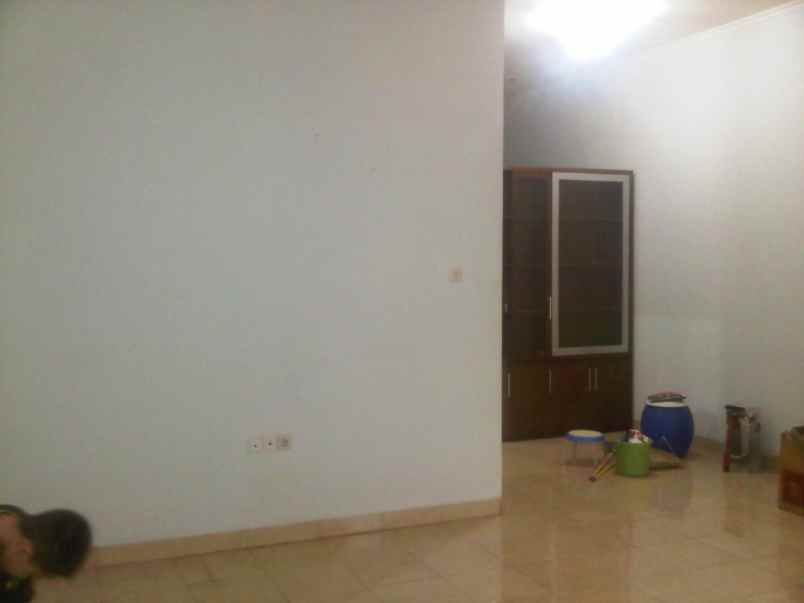 disewakan rumah standart 1 lantai kelapa gading