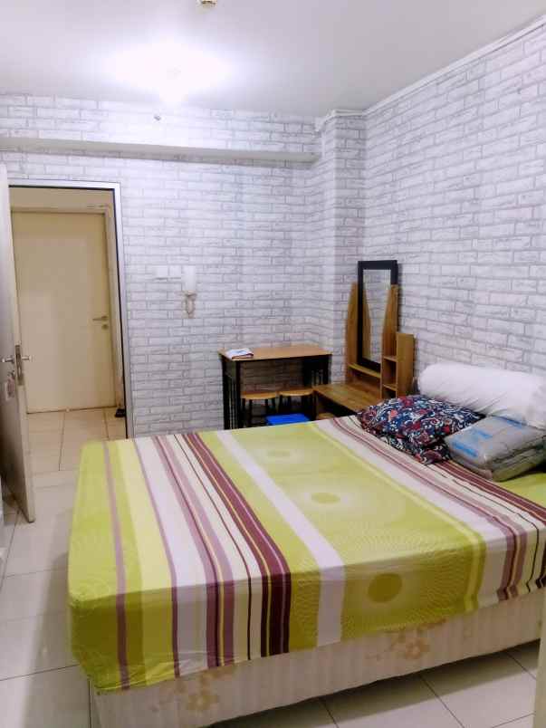 disewakan unit studio furnish apartemen green bay