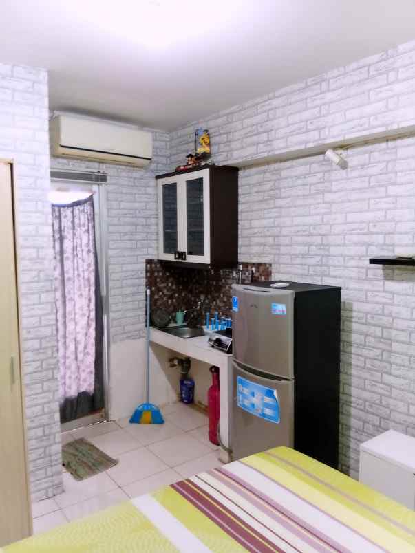 disewakan unit studio furnish apartemen green bay