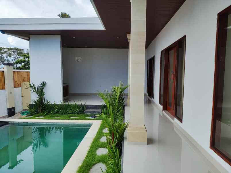 disewakan villa batu bolong