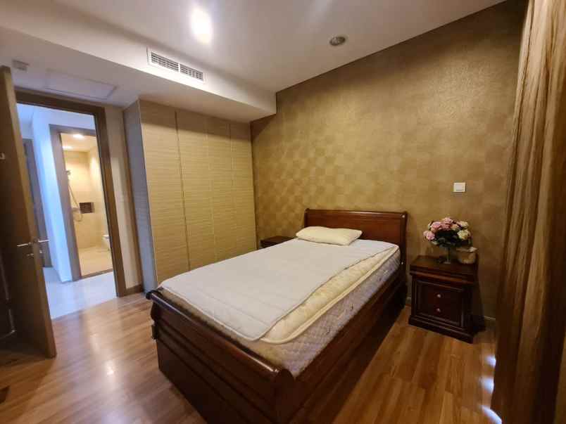 for rent sale 2br apartment at senopati suites