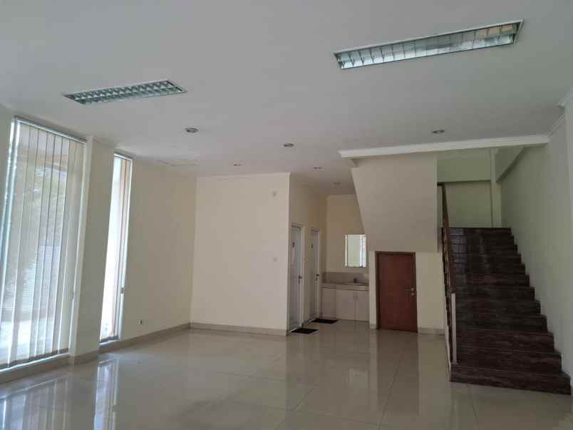 gudang siap pakai dijual di deltamas cikarang pusat