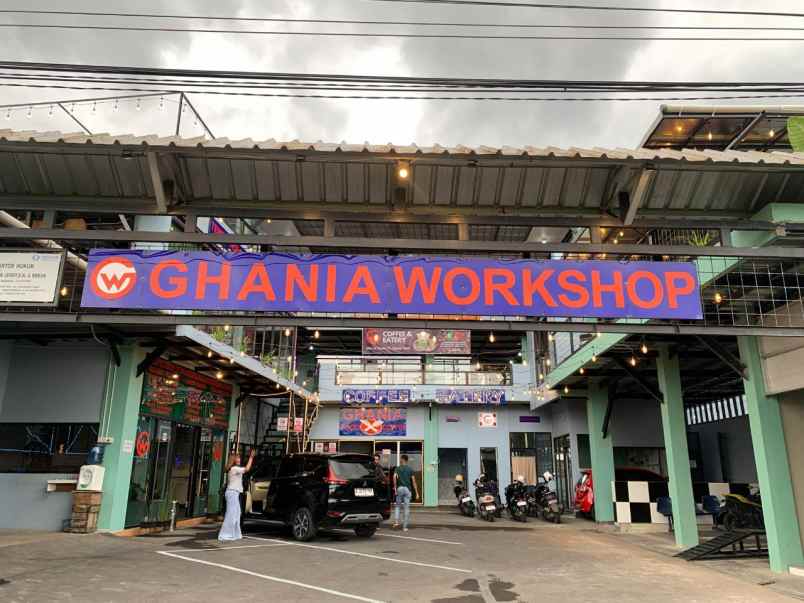 jual butuh cafe 3 lantai