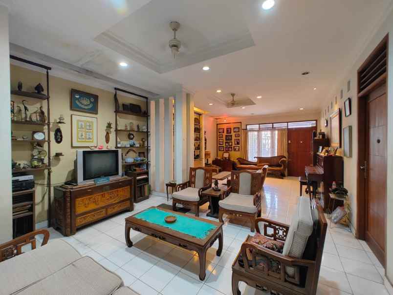 jual cepat rumah komplek lama srategis