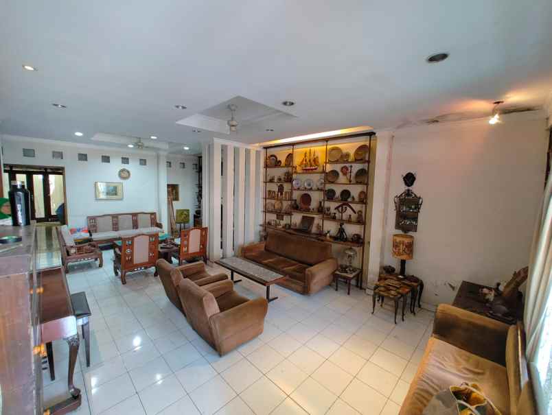 jual cepat rumah komplek lama srategis